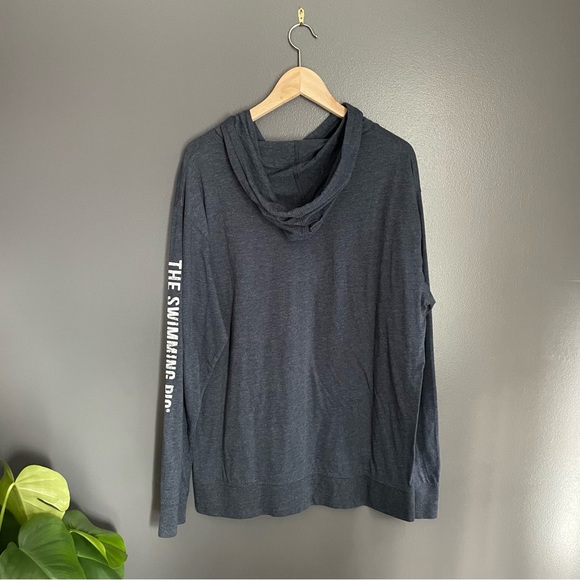 The Swimming Pig Long Sleeve Hoodie Tee Shirt Size XL - Picture 2 of 4